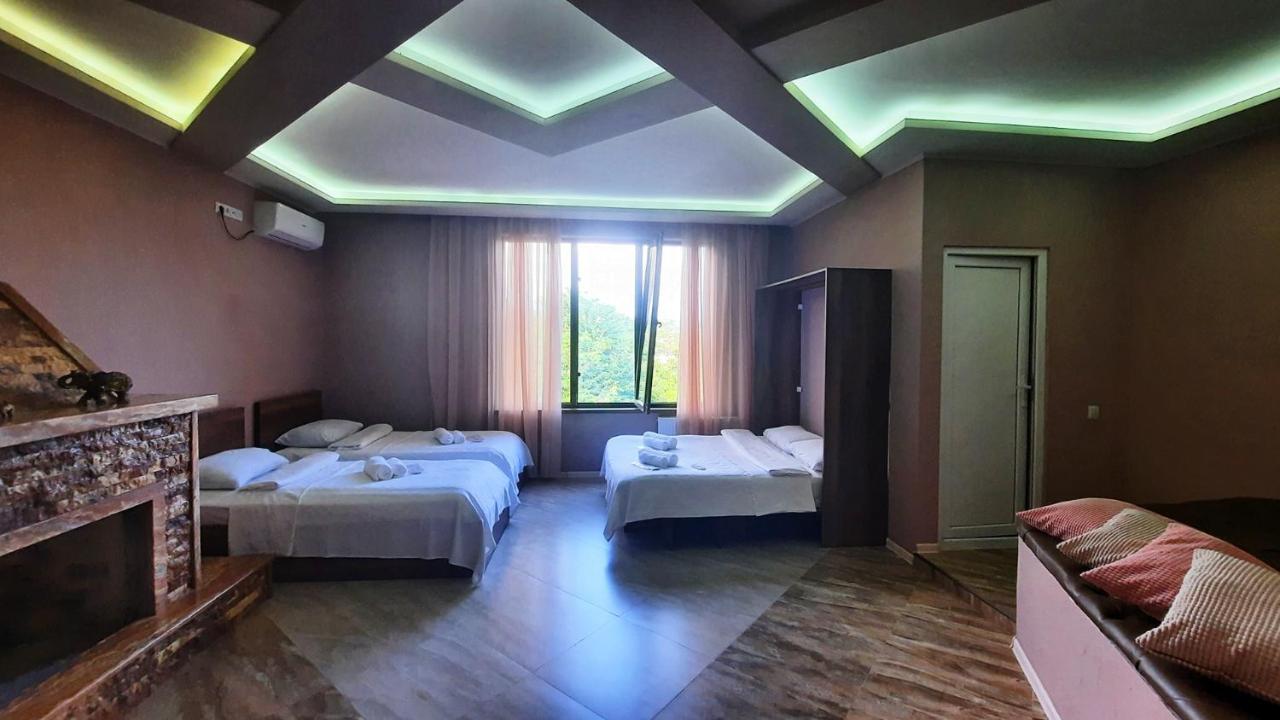 Inaisi Hotel Kutaisi Exterior foto
