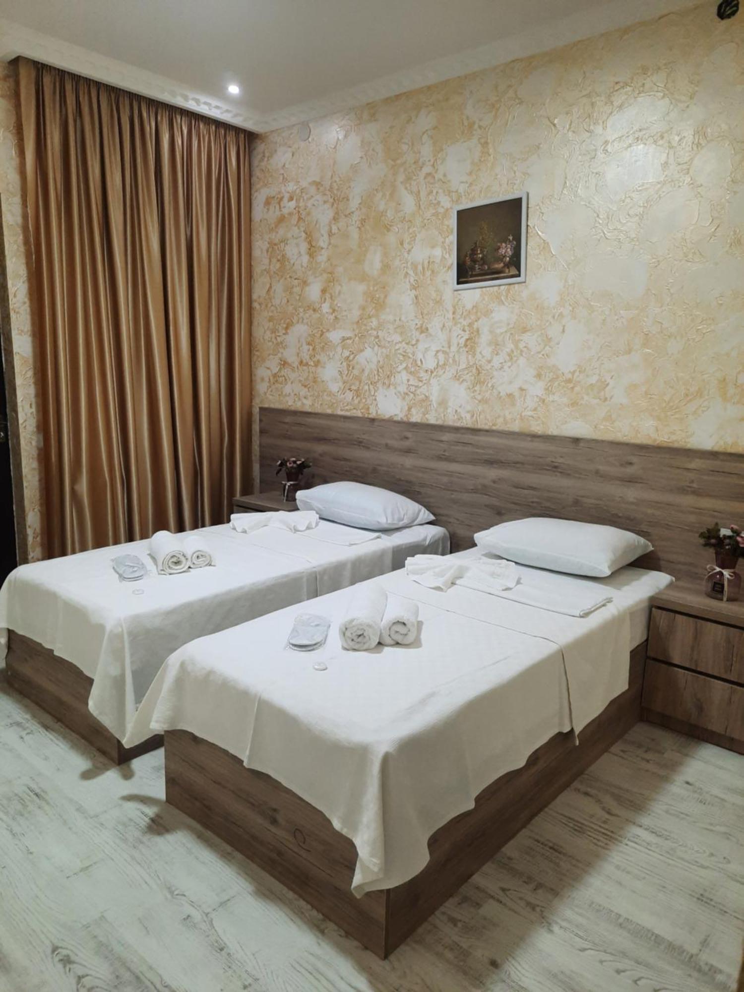 Inaisi Hotel Kutaisi Habitación foto