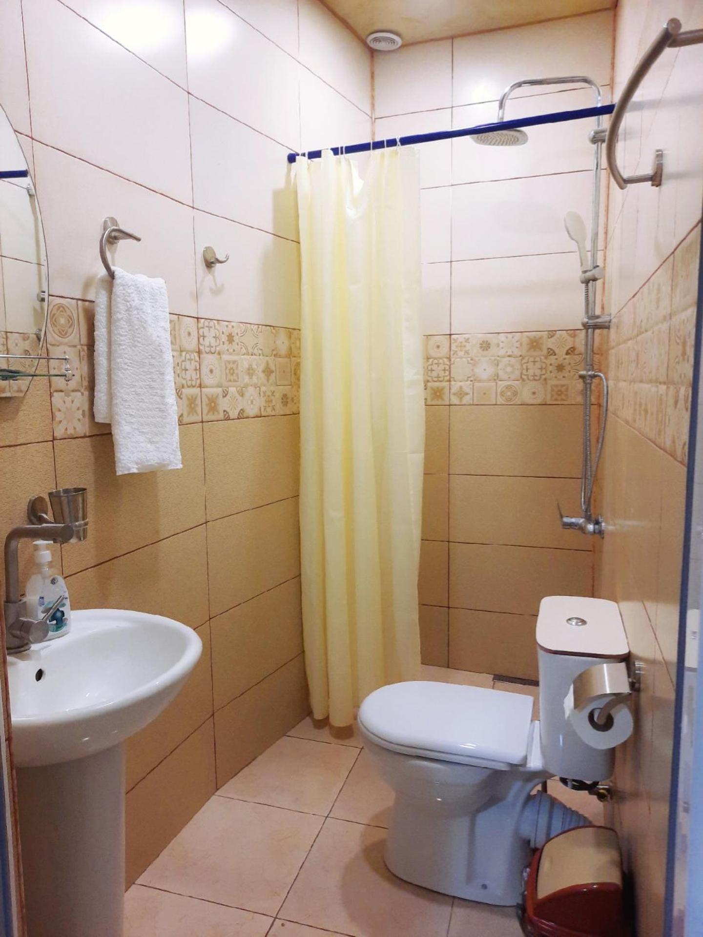 Inaisi Hotel Kutaisi Habitación foto